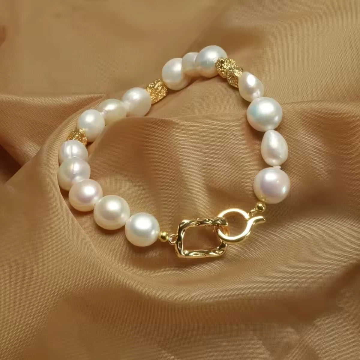 Barocke Süßwasserperlen Armband