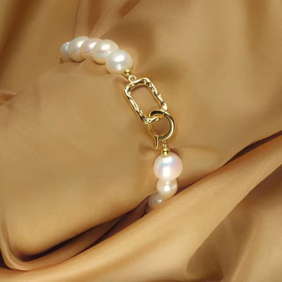 Barocke Süßwasserperlen Armband